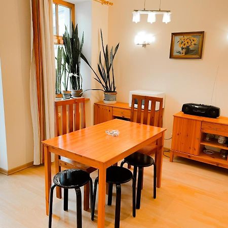Terbatas Apartment รีกา ภายนอก รูปภาพ
